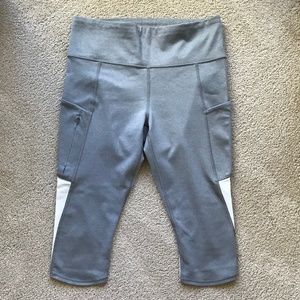Athleta Capri Leggings
